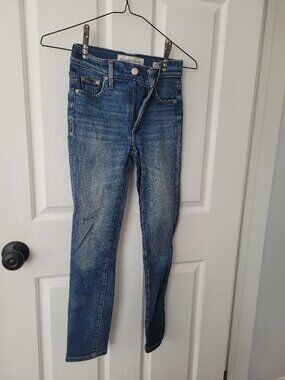 Nico Mid-Rise Skinny Crop
